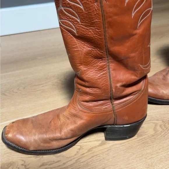 Men’s Tony Lama Cutter Toe Cowboy Boots - Picture 5 of 9